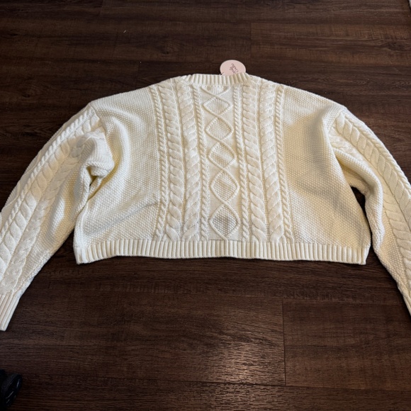 Camila Coelho Cable-Knit Sweater – Cream – Size L – NWT - Picture 8 of 9